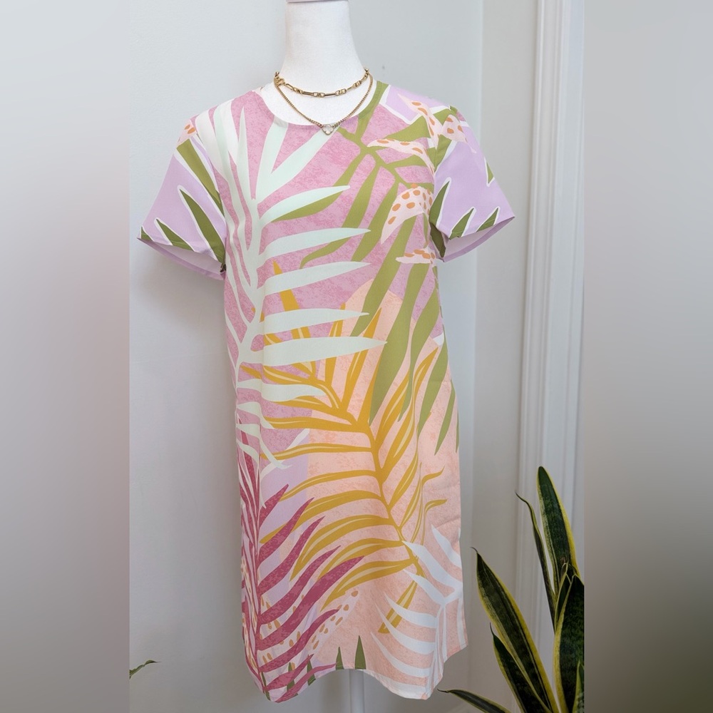 MINKPINK Tropical Print Shift Dress NWT Pink Palm Leaf Mini XS - Picture 2 of 10
